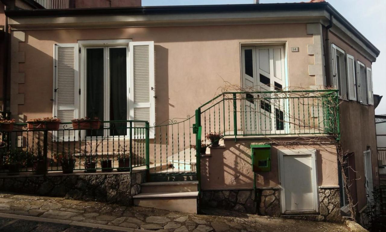 B&B Le Colonne Montefusco エクステリア 写真